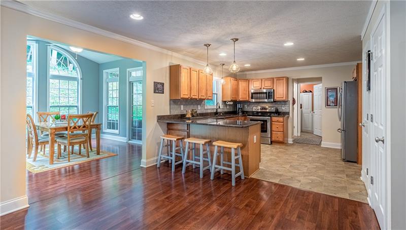 1585 Arndt Road Pittsburgh, PA 15237 - Photo 5 of 25 Gallery Image 5