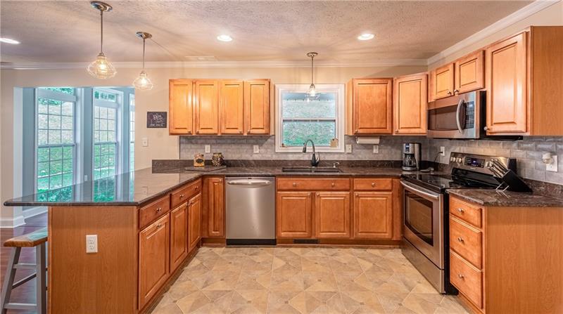 1585 Arndt Road Pittsburgh, PA 15237 - Photo 6 of 25 Gallery Image 6