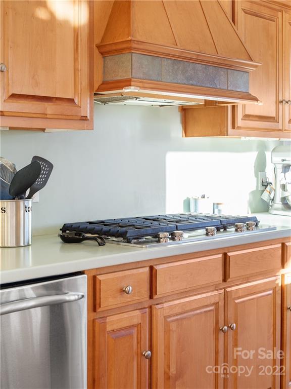 529 Crystal Creek Road Otto, NC 28763 - Photo 25 of 45 Gallery Image 25
