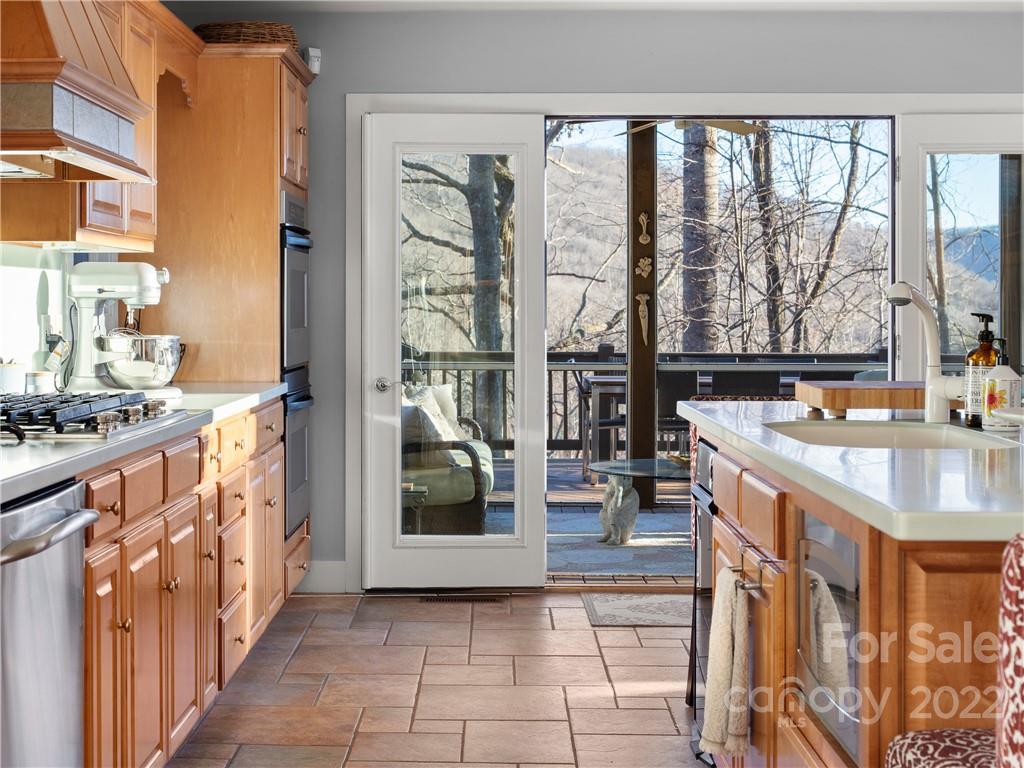 529 Crystal Creek Road Otto, NC 28763 - Photo 26 of 45 Gallery Image 26