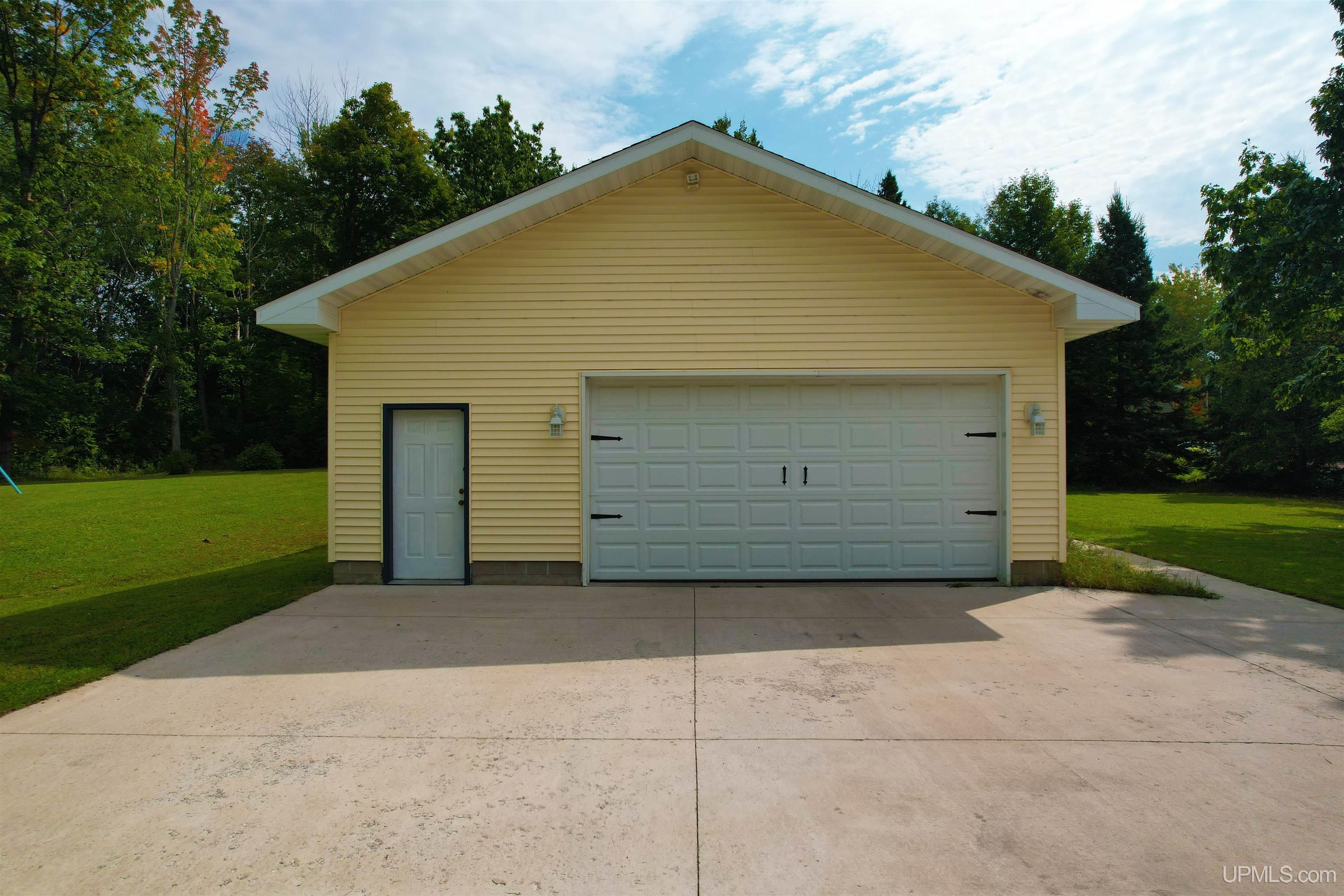 19426 Copper Ridge Houghton, MI 49931 - Photo 21 of 25 Gallery Image 21