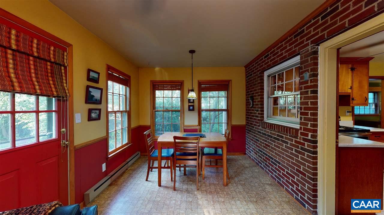 1915 Park Road Waynesboro, VA 22980 - Photo 11 of 20 Gallery Image 11
