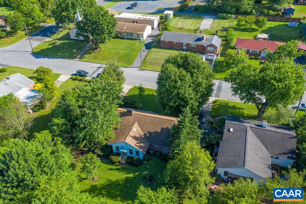 1915 Park Road Waynesboro, VA 22980 - Photo 18 of 20 Gallery Image 18