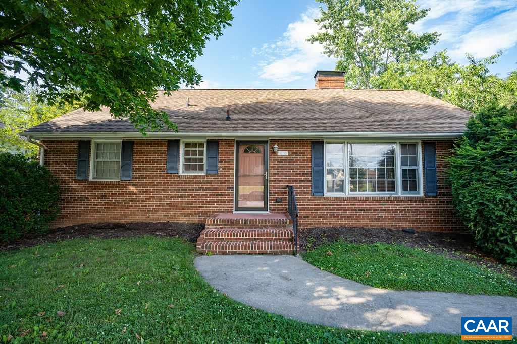 1915 Park Road Waynesboro, VA 22980 - Photo 2 of 20 Gallery Image 2