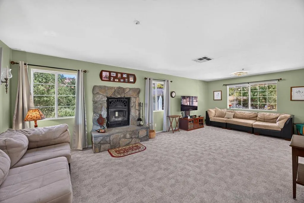 24286 Sherilton Valley Road Descanso, CA 91916 - Photo 16 of 59 Gallery Image 16