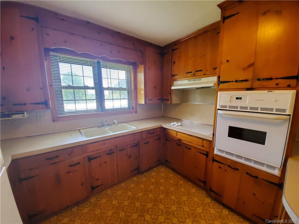 5664 Riverbend Road Claremont, NC 28610 - Photo 14 of 18 Gallery Image 14