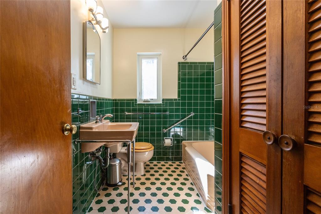 311 Southwest 27th Street Gainesville, FL 32607 - Photo 27 of 55 Gallery Image 27