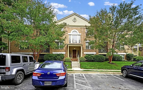 $2,100 | 14 Rain Flower Path, Unit 201, Sparks Glencoe, MD 21152