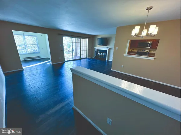 $2,100 | 14 Rain Flower Path, Unit 201, Sparks Glencoe, MD 21152