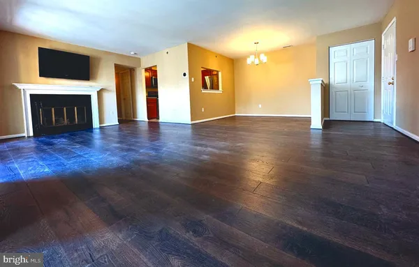 $2,100 | 14 Rain Flower Path, Unit 201, Sparks Glencoe, MD 21152