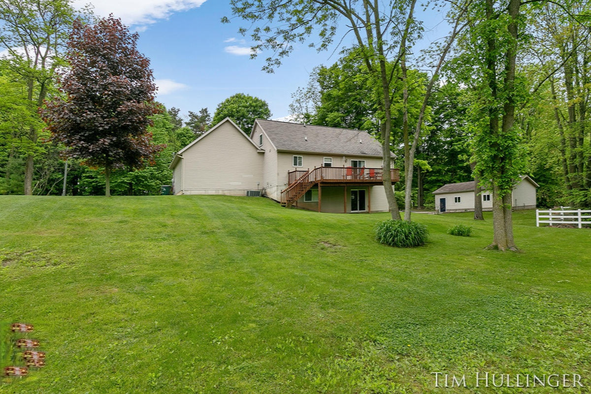 1050 Rector Avenue Northeast Sparta, MI 49345 - Photo 28 of 32 IMG_1029