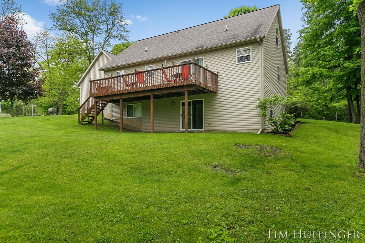 1050 Rector Avenue Northeast Sparta, MI 49345 - Photo 30 of 32 IMG_1031