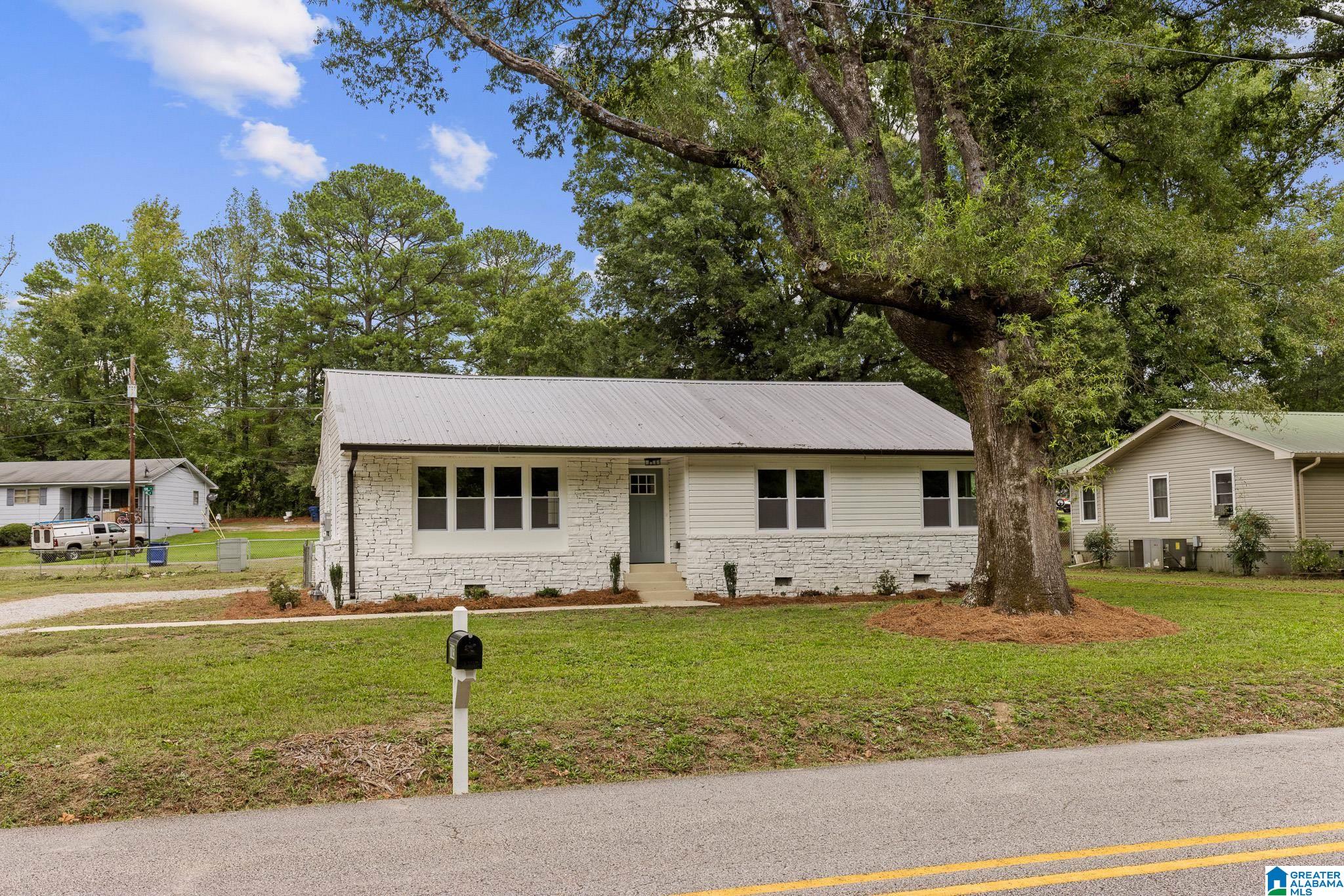 785 Springville Boulevard Oneonta, AL 35121 - Photo 2 of 29