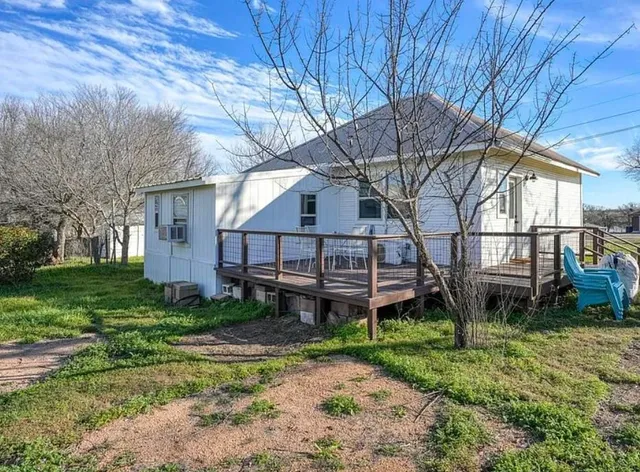 $272,000 | 305 West Tarrant Street, Llano, TX 78643