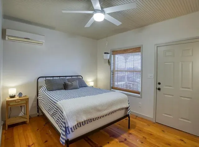 $272,000 | 305 West Tarrant Street, Llano, TX 78643