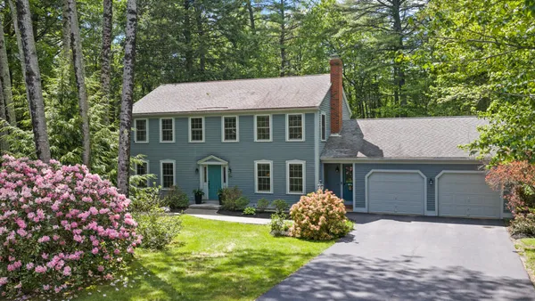 $1,100,000 | 154 Applecrest Drive, Yarmouth, ME 04096