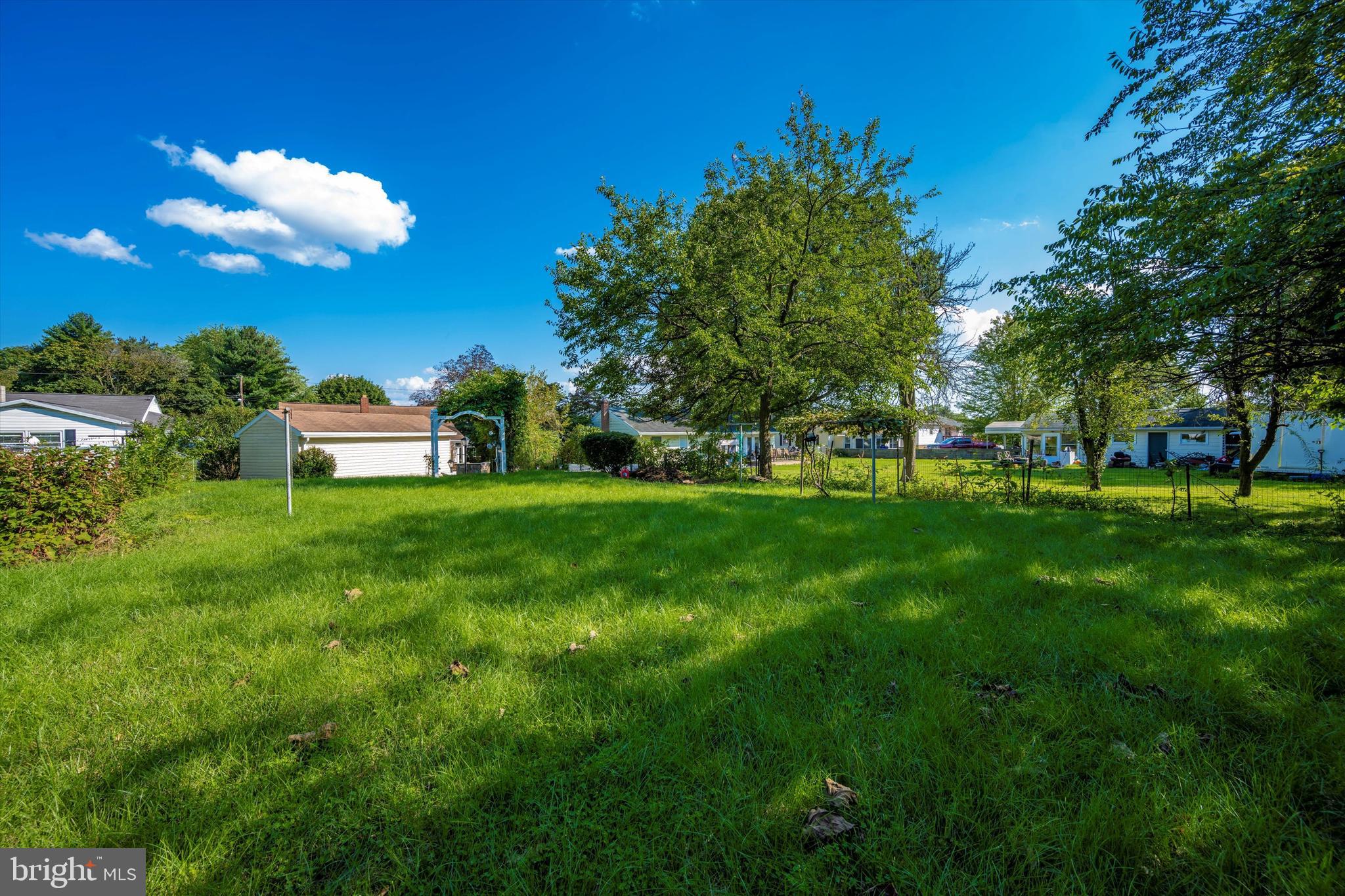 201 Nottingham Road Hagerstown, MD 21740 - Photo 4 of 28 Backyard
