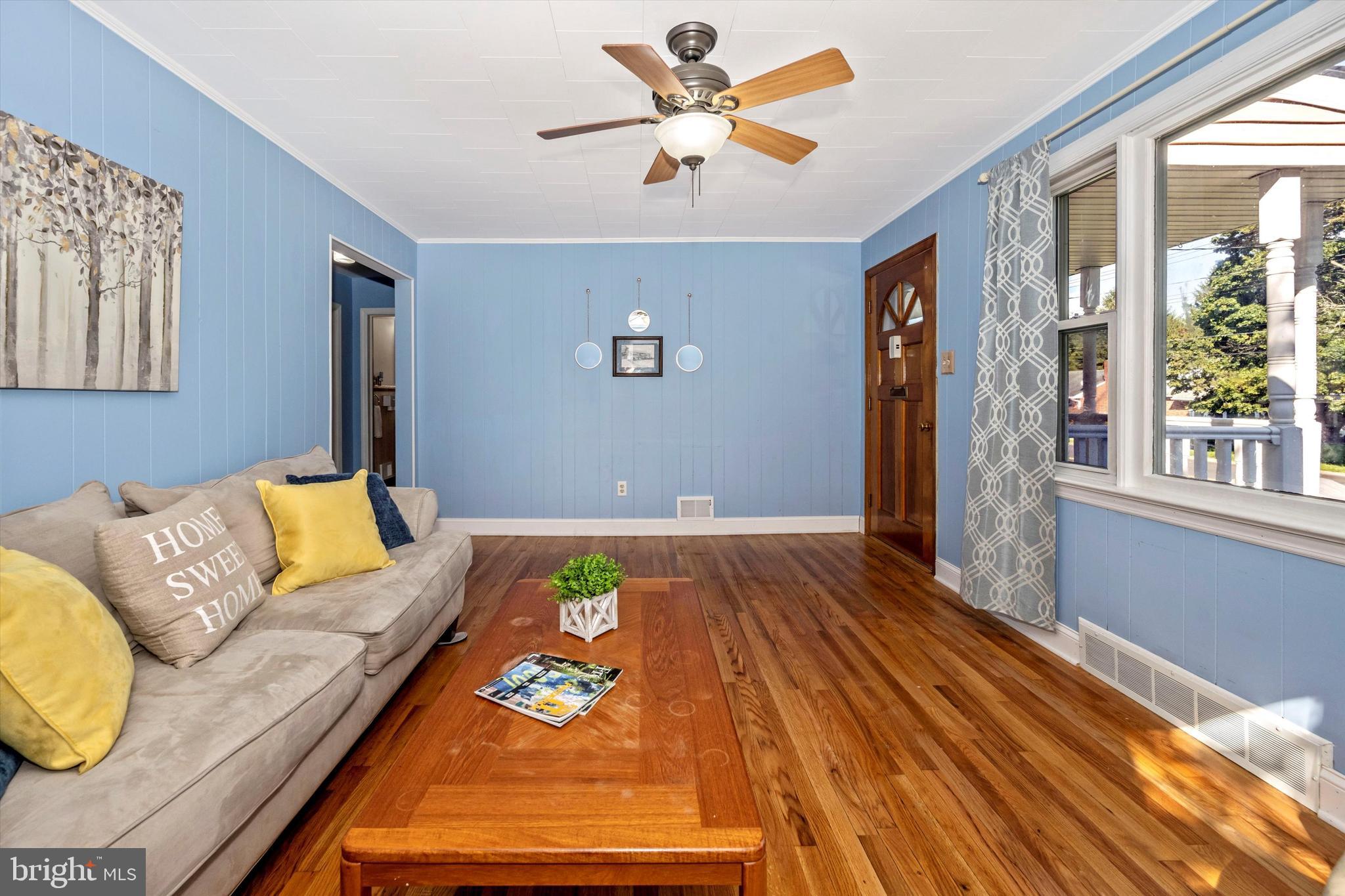 201 Nottingham Road Hagerstown, MD 21740 - Photo 5 of 28 Ceiling Fan