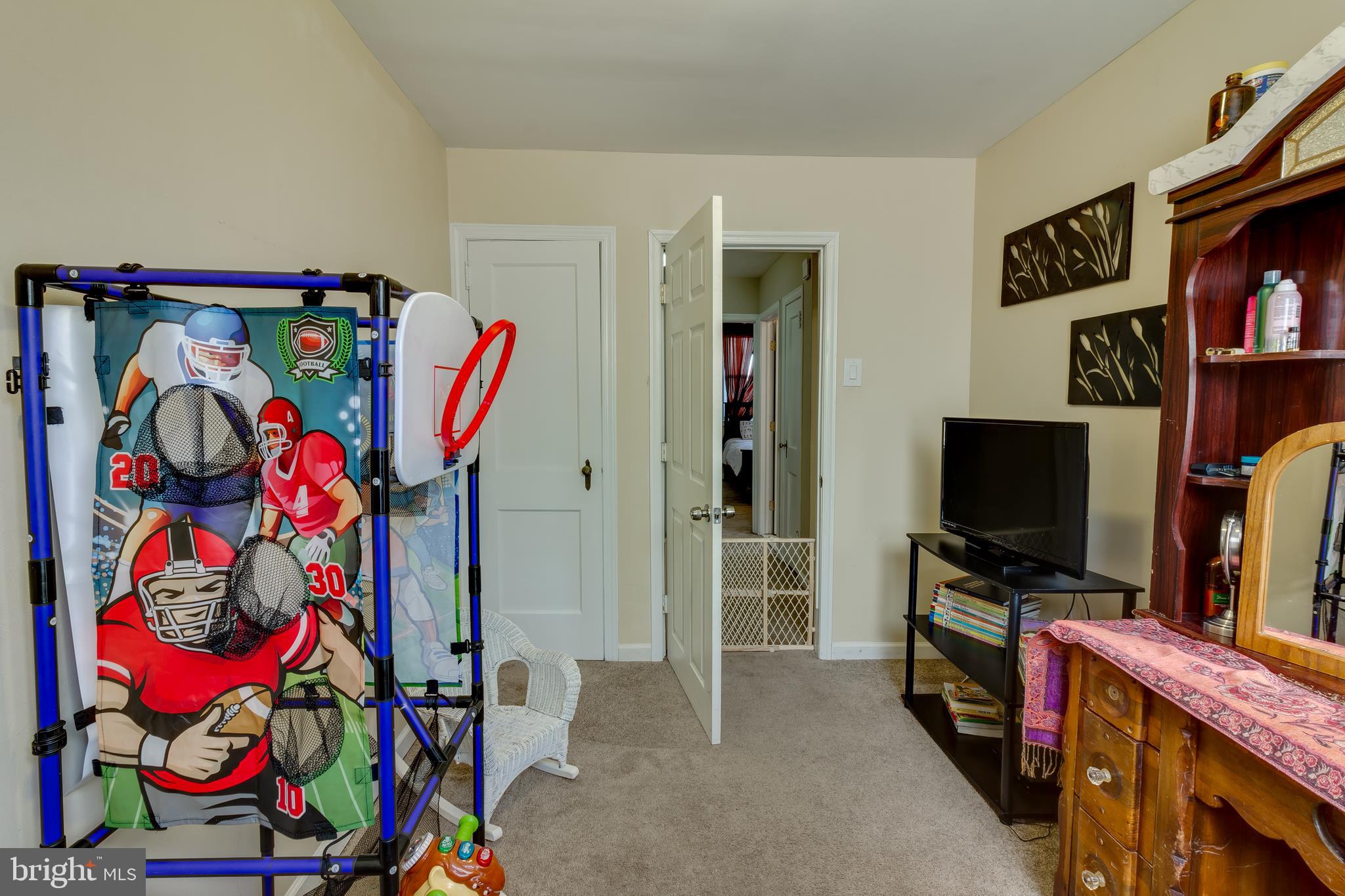 6817 Rutland Street Philadelphia, PA 19149 - Photo 16 of 19 Gallery Image 16
