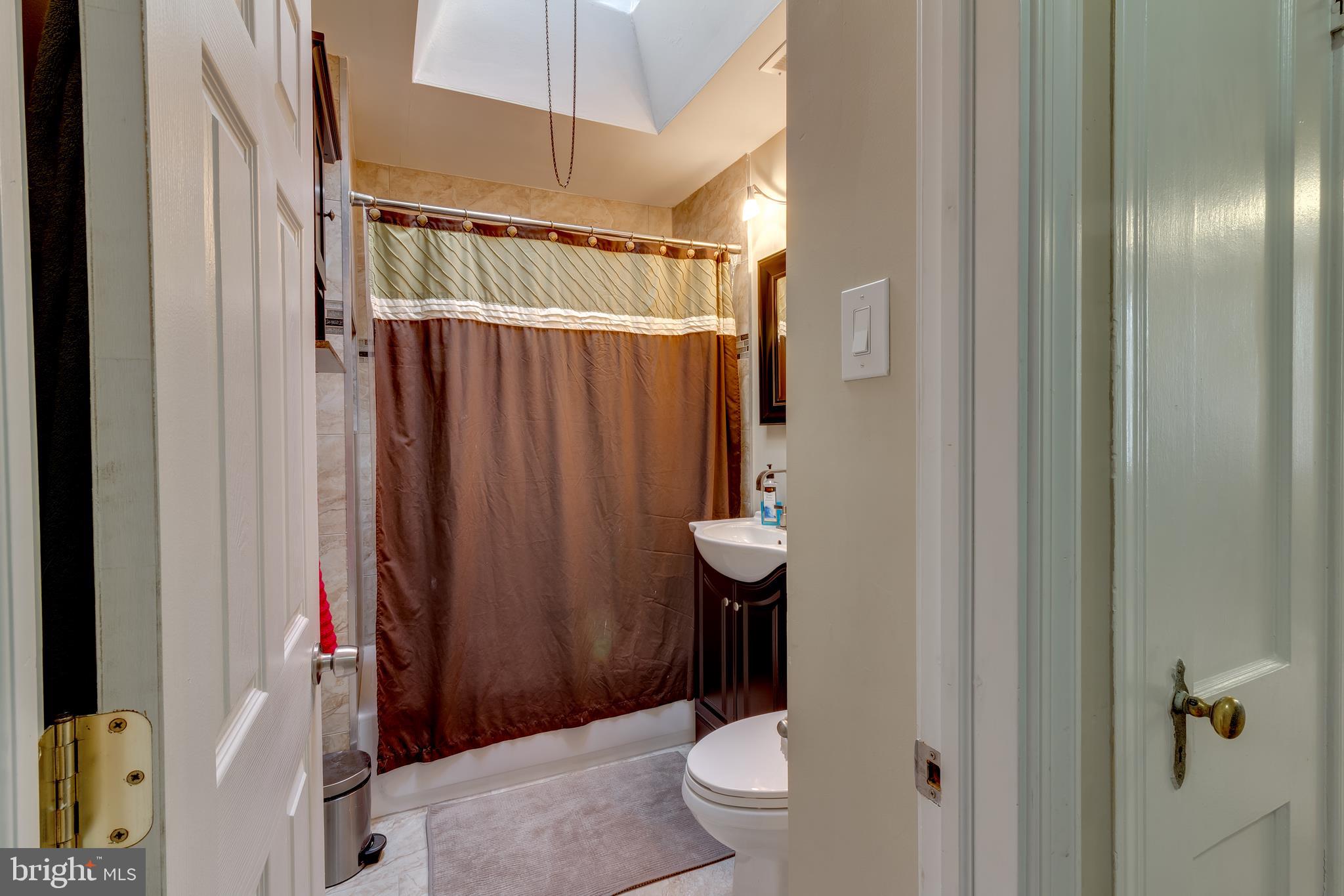 6817 Rutland Street Philadelphia, PA 19149 - Photo 8 of 19 Gallery Image 8