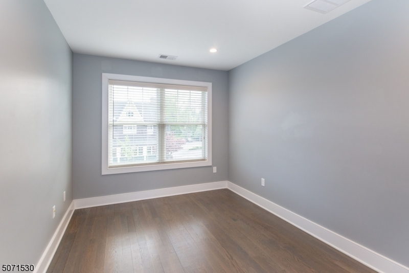 109 Springfield Avenue Summit, NJ 07901 - Photo 11 of 22