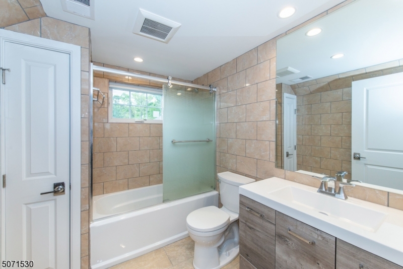 109 Springfield Avenue Summit, NJ 07901 - Photo 17 of 22