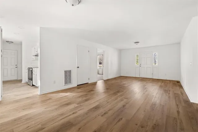 $325,000 | 35 East Boxwood Drive Southeast, Cartersville, GA 30121