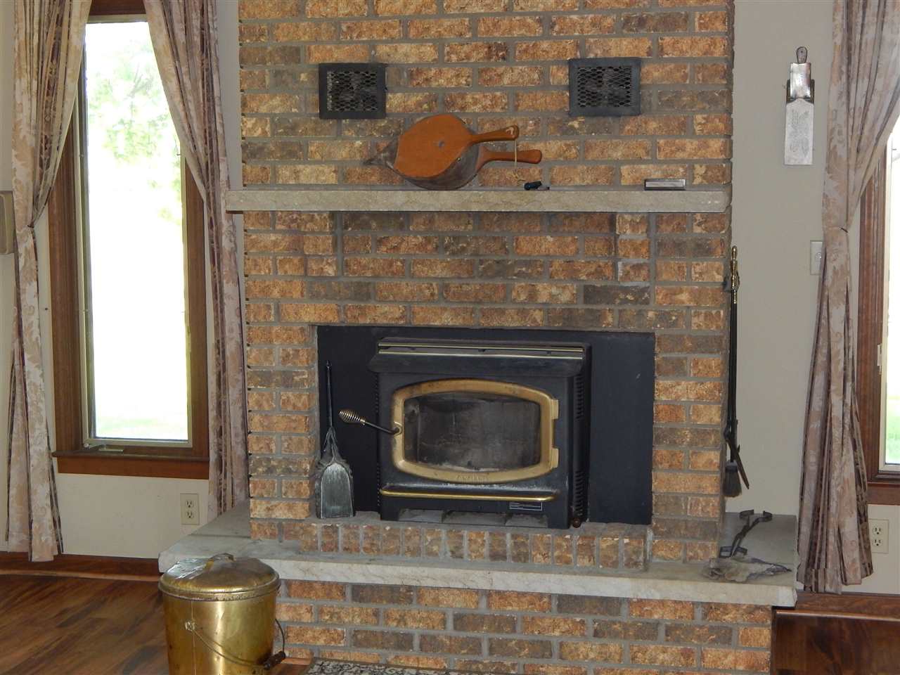 8250 Boone Mc Henry County Line Road Garden Prairie, IL 61038 - Photo 9 of 23 Gallery Image 9