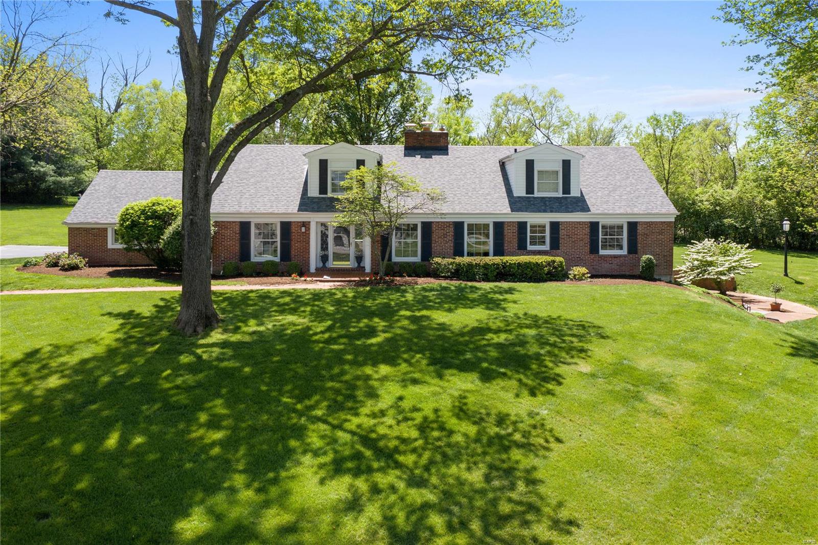 8 Williamsburg Road St. Louis, MO 63141 - Photo 19 of 73 Gallery Image 19