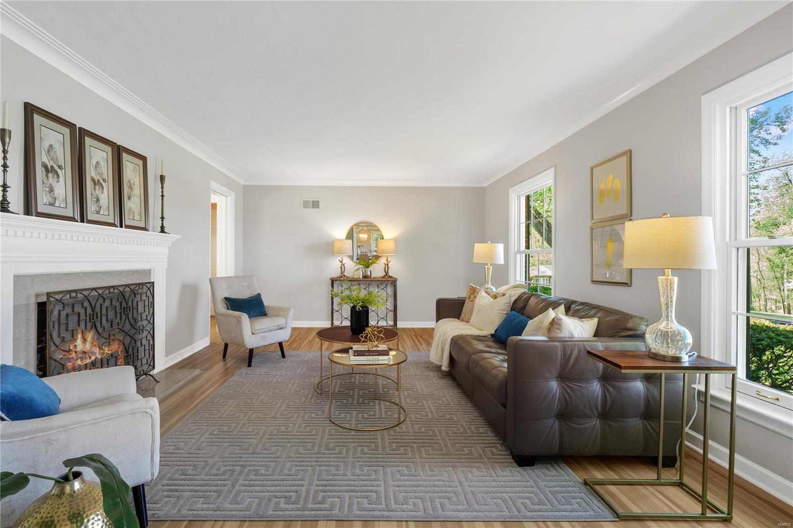 8 Williamsburg Road St. Louis, MO 63141 - Photo 3 of 73 Gallery Image 3