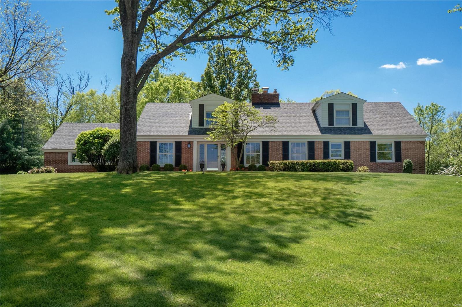 8 Williamsburg Road St. Louis, MO 63141 - Photo 21 of 73 Gallery Image 21