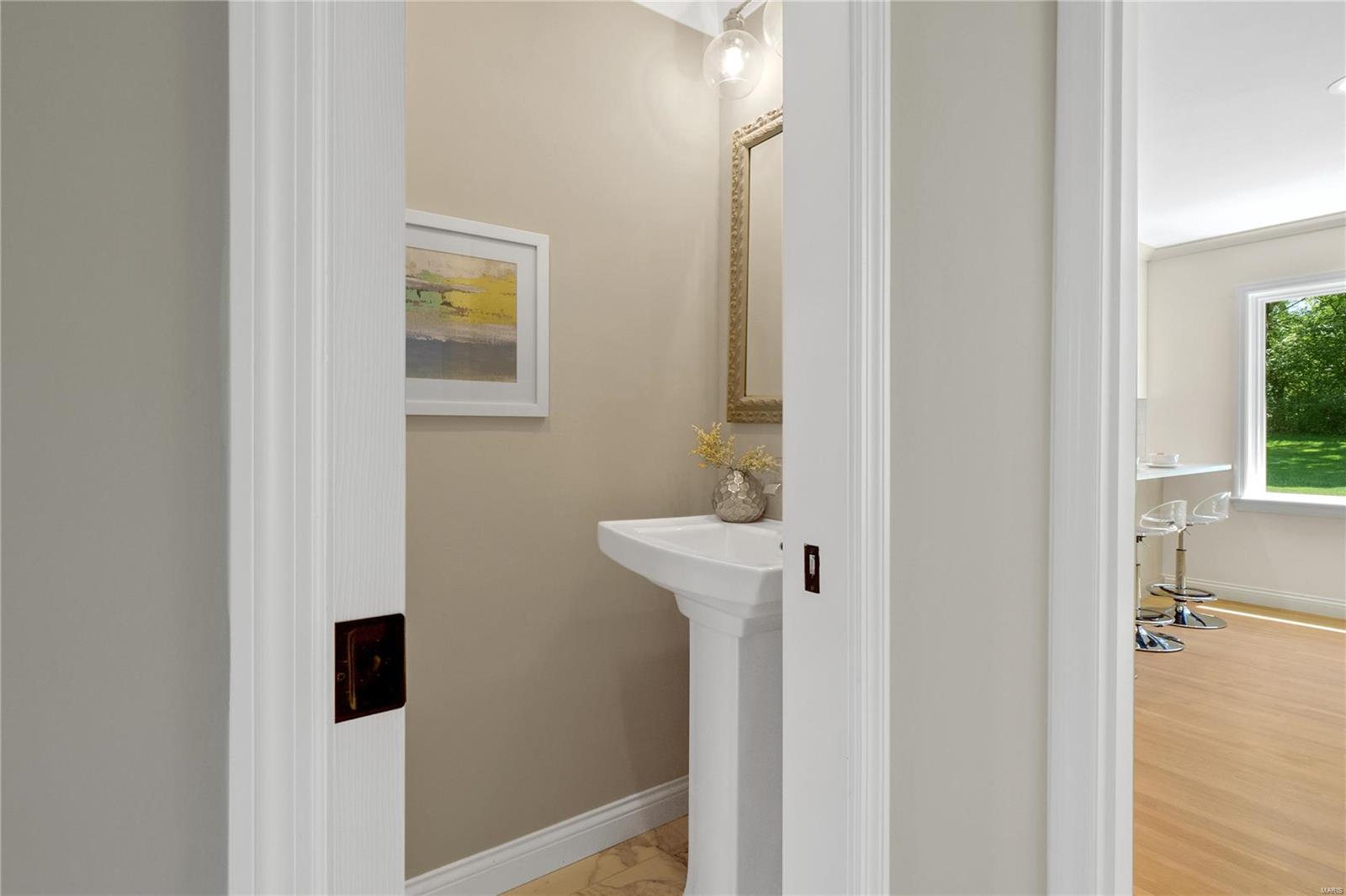 8 Williamsburg Road St. Louis, MO 63141 - Photo 43 of 73 Gallery Image 43