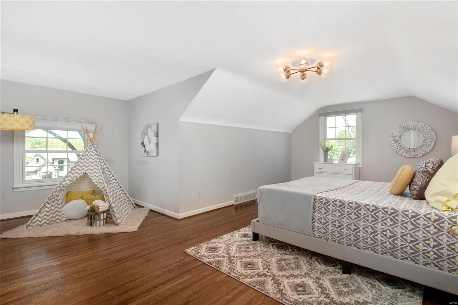 8 Williamsburg Road St. Louis, MO 63141 - Photo 53 of 73 Gallery Image 53