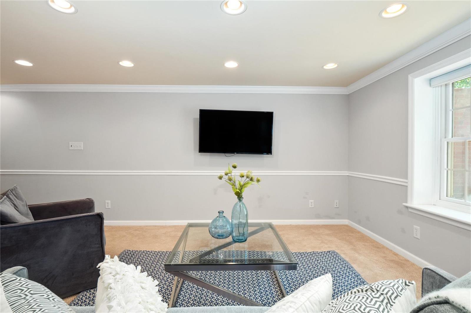 8 Williamsburg Road St. Louis, MO 63141 - Photo 70 of 73 Gallery Image 70