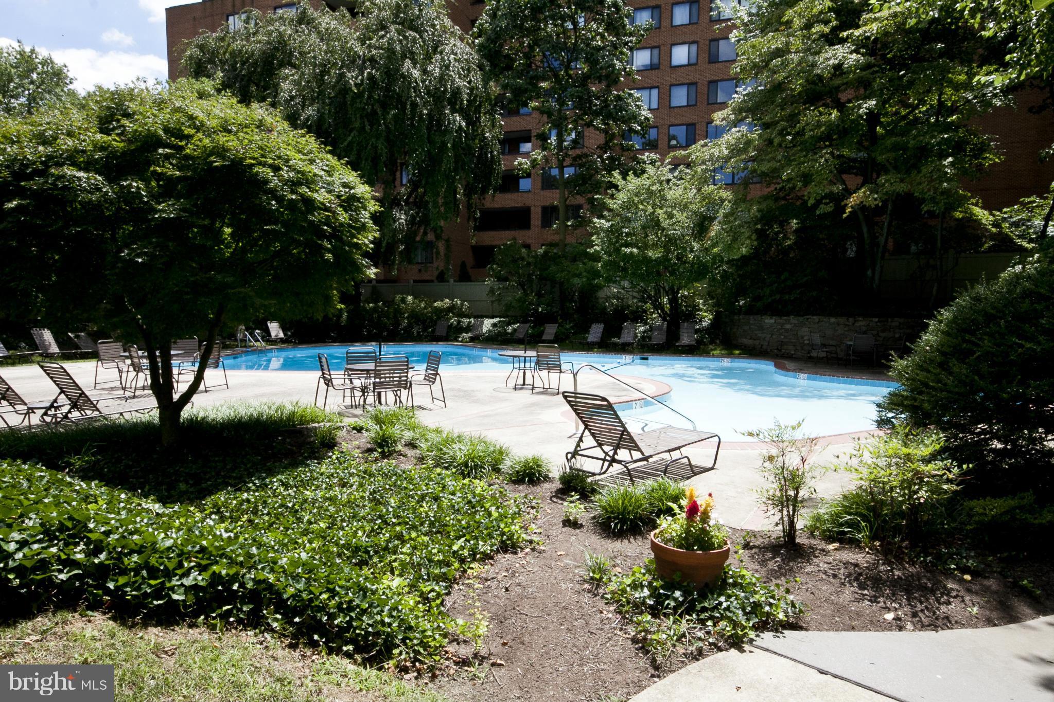 121 Cross Keys Road, Unit A Baltimore, MD 21210 - Photo 19 of 24 a view of a garden