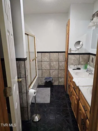 $1,800 | 2075 Highway 91, Elizabethton, TN 37643