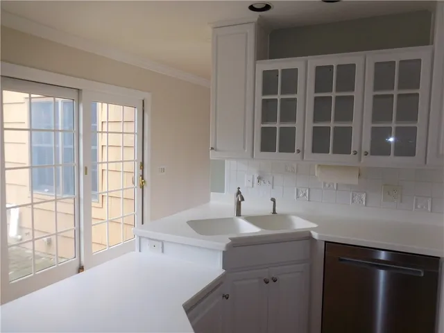 $350,000 | 11 Huxley Way, Perinton, NY 14450