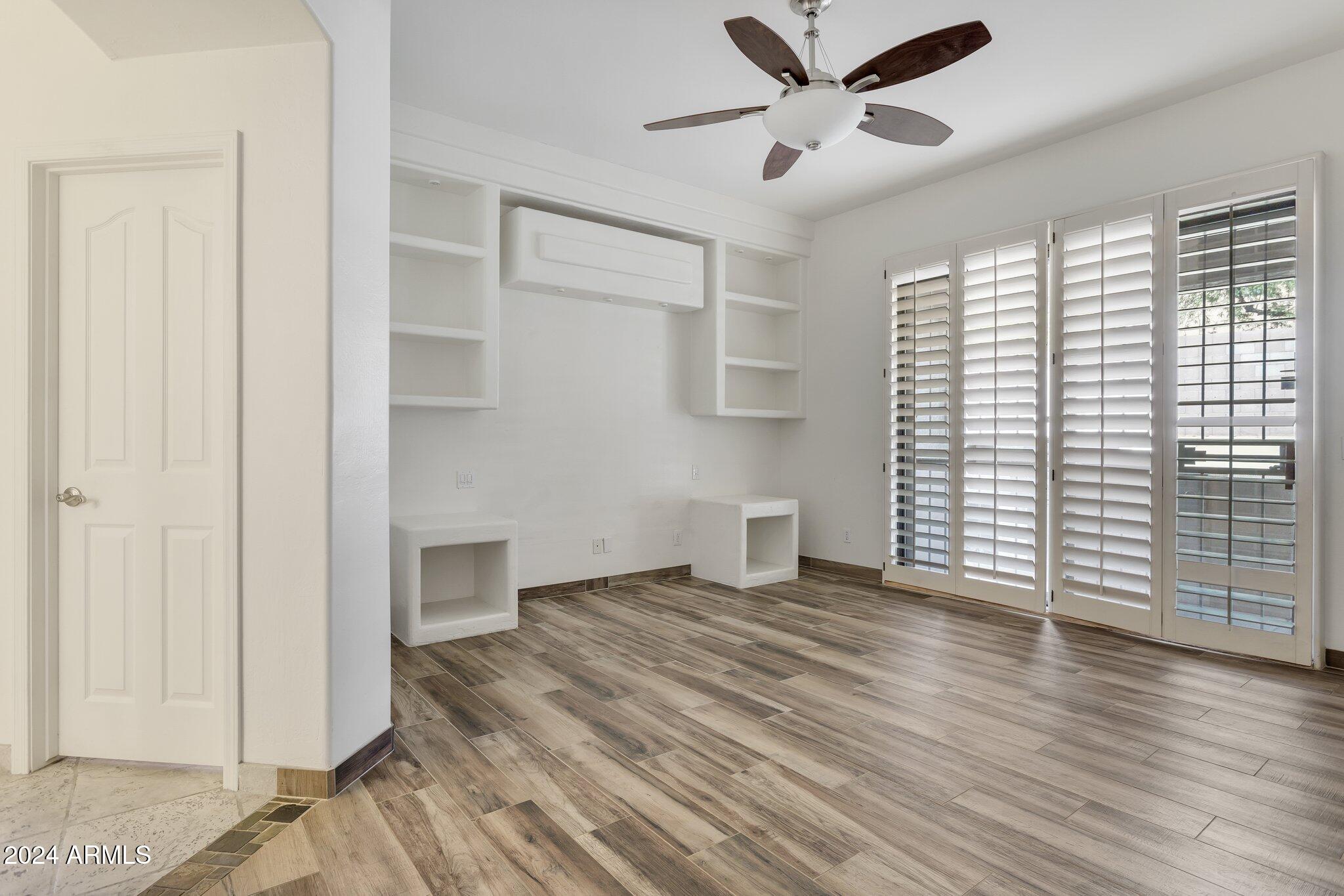 4522 East Jaeger Road Phoenix, AZ 85050 - Photo 14 of 28 Master Suite