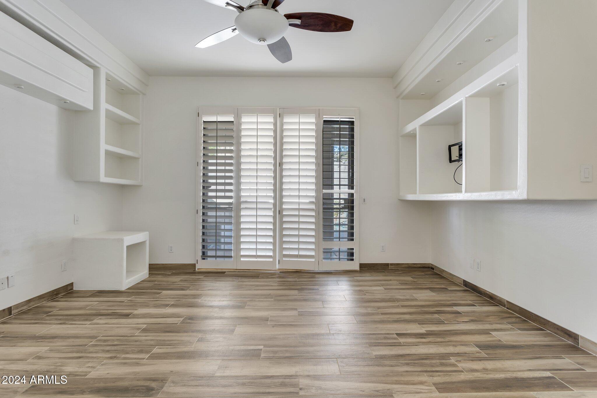 4522 East Jaeger Road Phoenix, AZ 85050 - Photo 16 of 28 Master Suite
