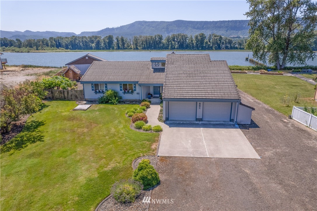 281 West Sunny Sands Road Cathlamet, WA 98612 - Photo 1 of 40 Gallery Image 1