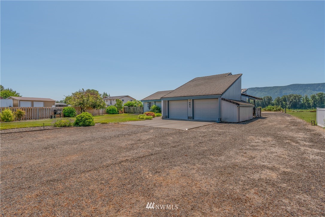 281 West Sunny Sands Road Cathlamet, WA 98612 - Photo 21 of 40 Gallery Image 21