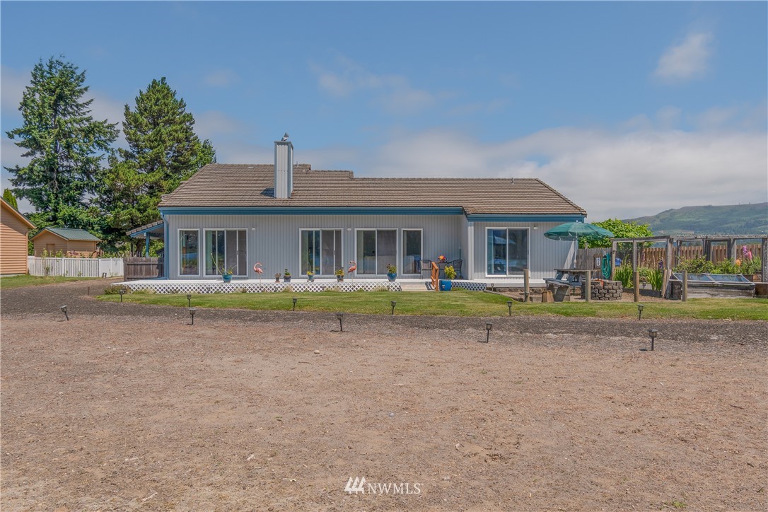 281 West Sunny Sands Road Cathlamet, WA 98612 - Photo 26 of 40 Gallery Image 26