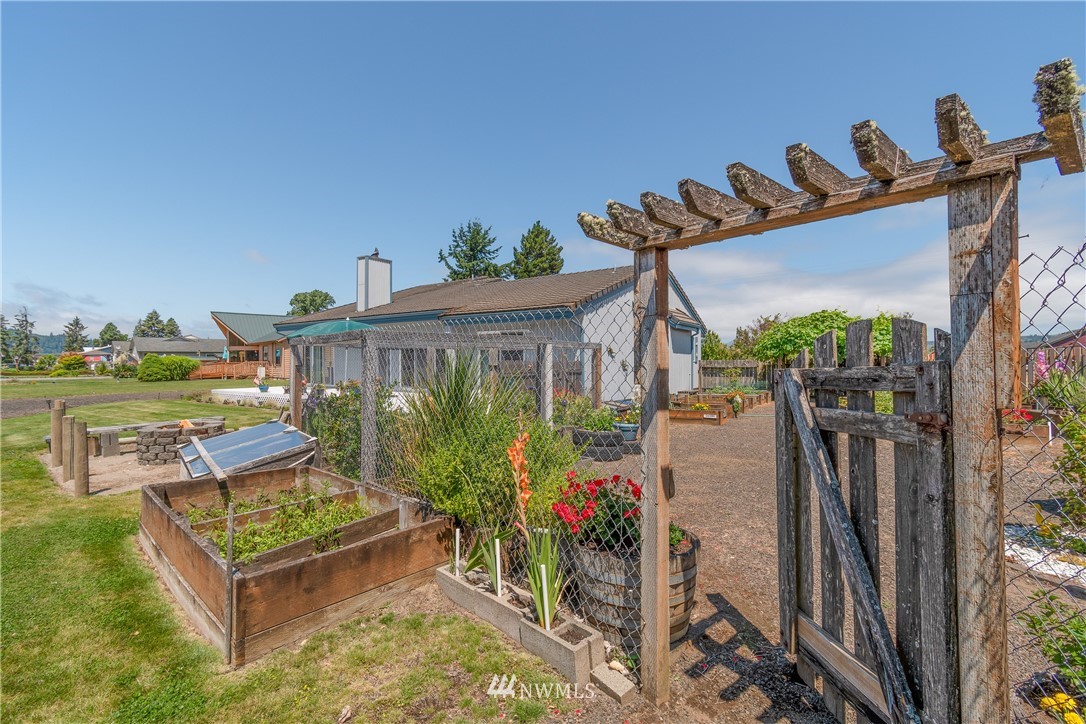 281 West Sunny Sands Road Cathlamet, WA 98612 - Photo 29 of 40 Gallery Image 29