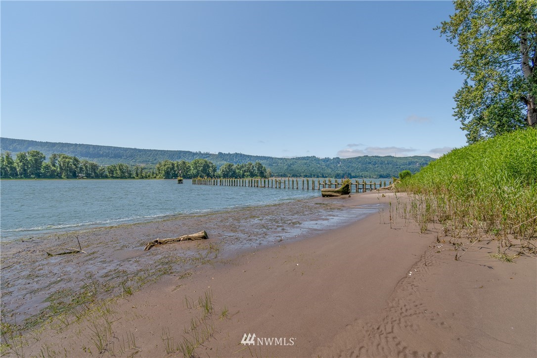 281 West Sunny Sands Road Cathlamet, WA 98612 - Photo 34 of 40 Gallery Image 34