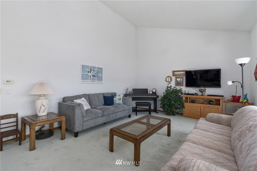 281 West Sunny Sands Road Cathlamet, WA 98612 - Photo 10 of 40 Gallery Image 10