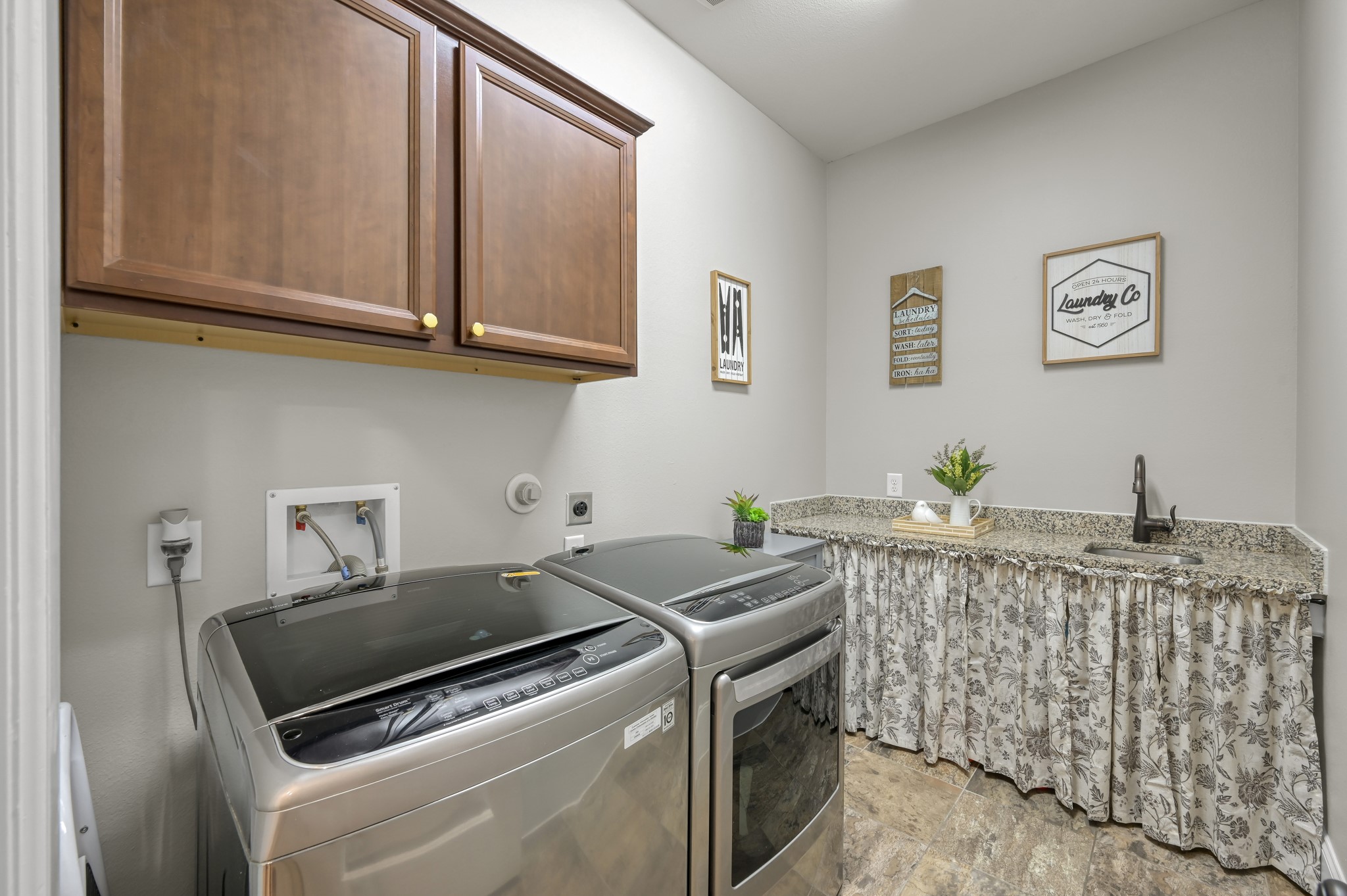 31742 Serrano Bluff Lane Spring, TX 77386 - Photo 22 of 40 Spacious laundry room w/ extra storage.
