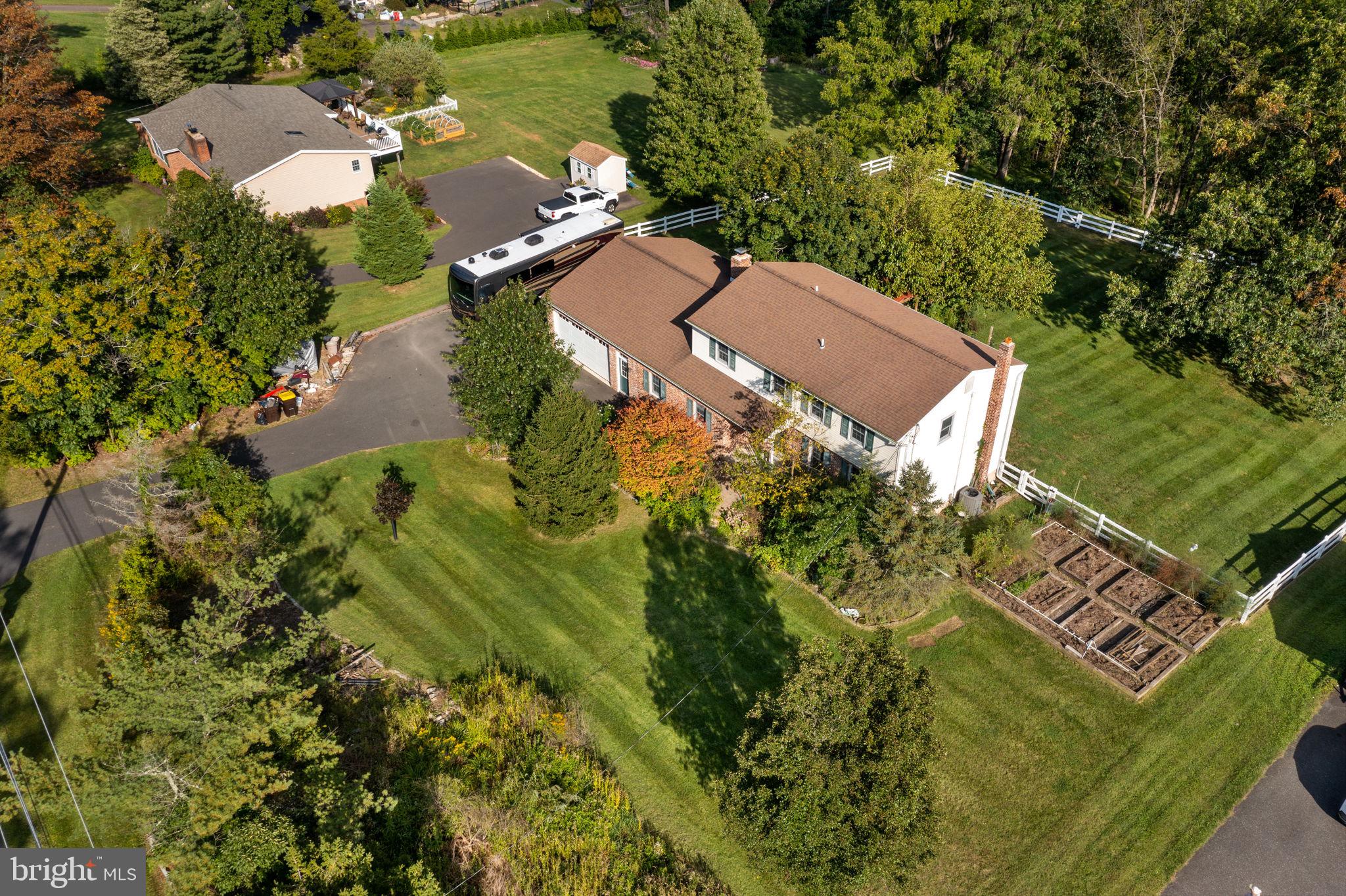 604 Ridge Road Telford, PA 18969 - Photo 2 of 32