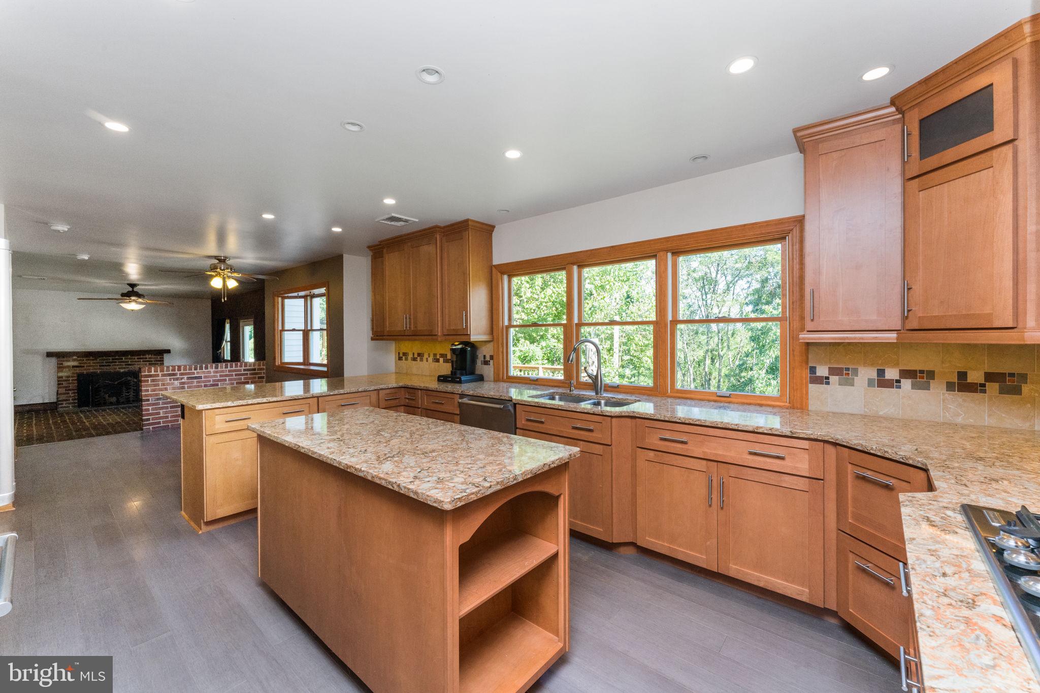 604 Ridge Road Telford, PA 18969 - Photo 9 of 32