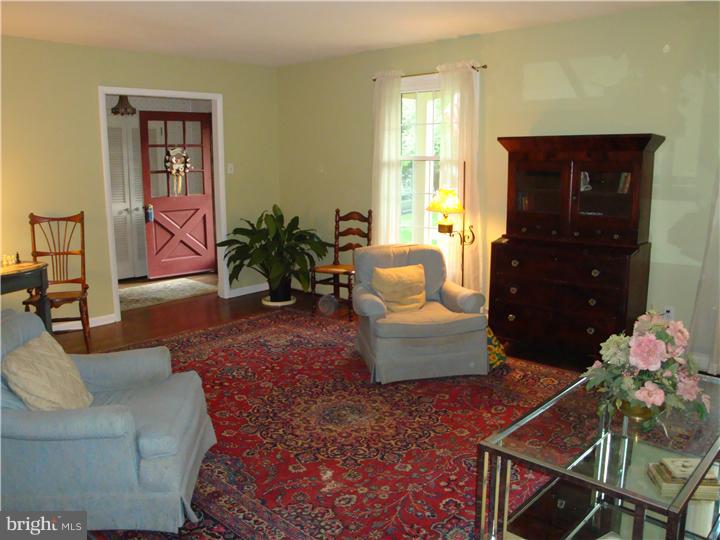 1649 Whitehouse Road Ambler, PA 19002 - Photo 3 of 25 Dining Room