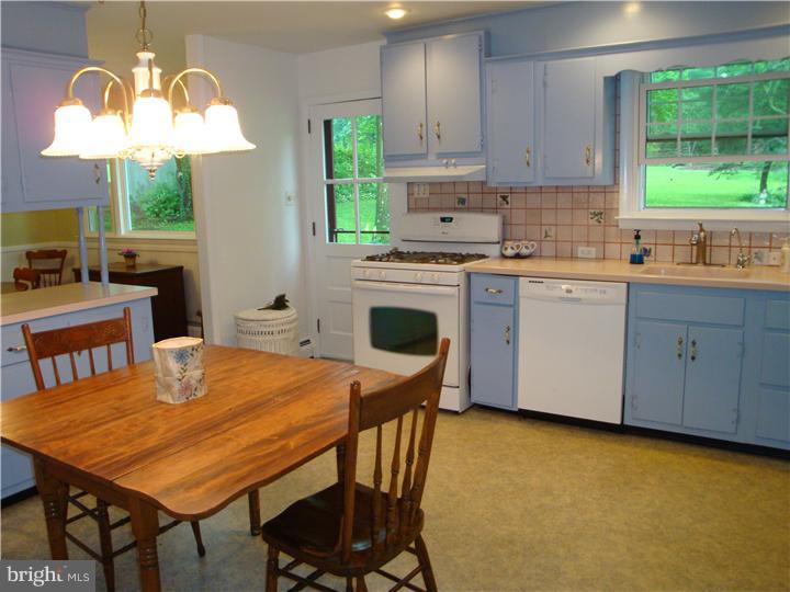 1649 Whitehouse Road Ambler, PA 19002 - Photo 6 of 25 Kitchen